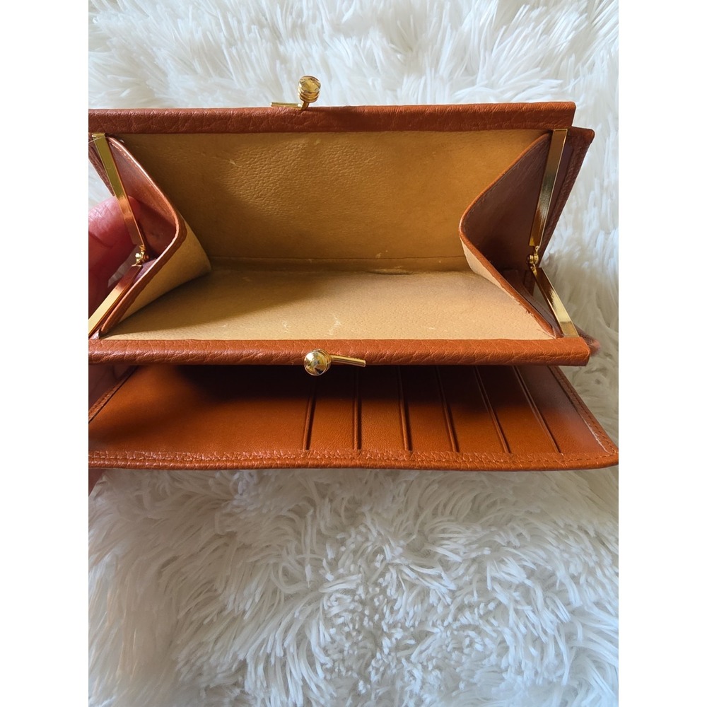 Vintage Dooney & Bourke Pebbled Leather Wallet – Made in USA - Picture 11 of 11